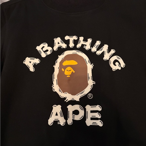 A Bathing Ape Black Crewneck Sweater - Picture 2 of 4